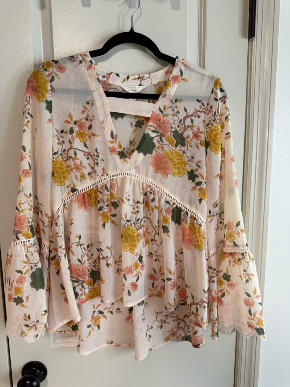 Sun & Shadow Floral Boho Blouse | Small | Bell Sleeve